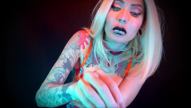 Baal Eldritch: Labbra nere opache per foto personalizzate - applicazione del rossetto, campione,...