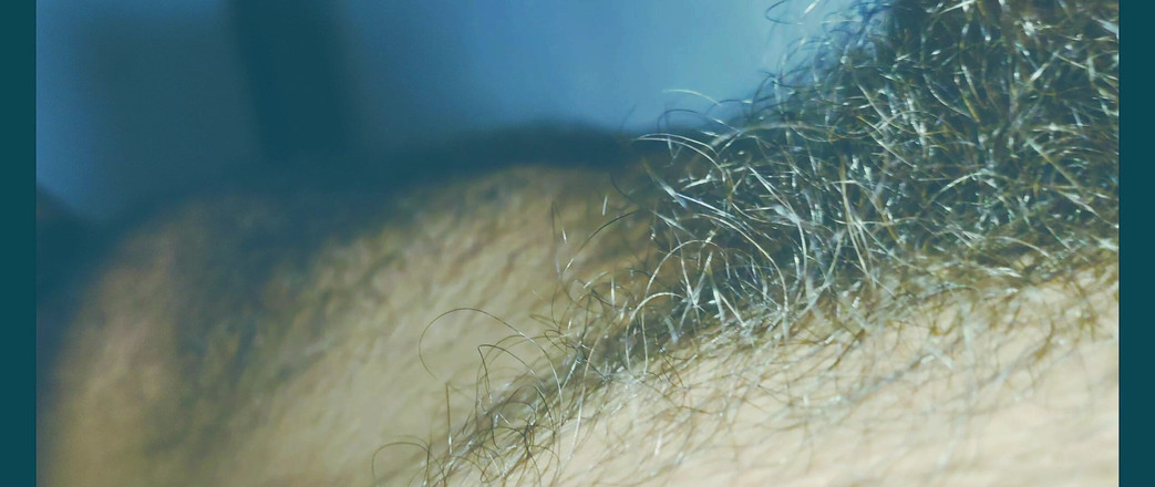 Stink HairyMale: 하얀 양말을 신은 내 몸이 가까이서 보였다