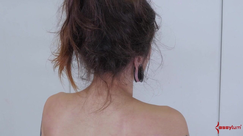 Assylum & Slavemouth: Nô lệ xuất tinh nhỏ bé chơi với tải trọng...