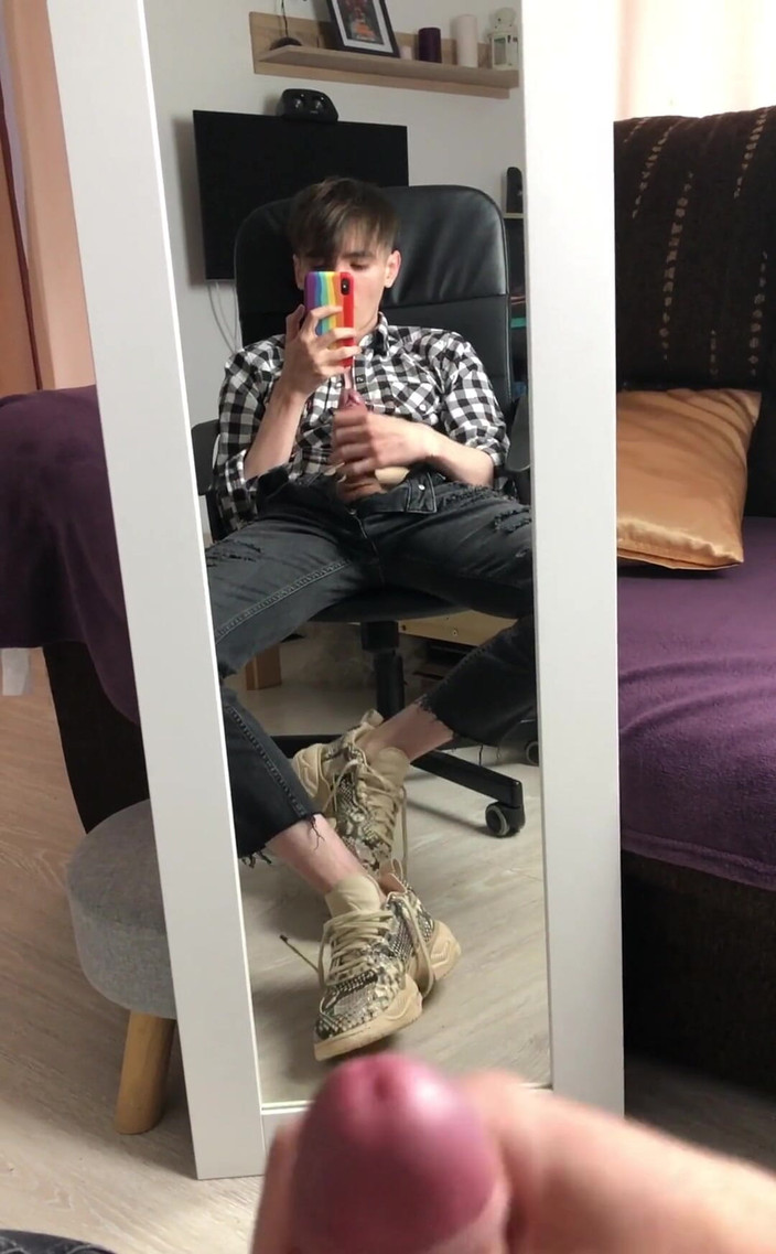 Gunter Meiner: 授業が終わってからペニスをピクピクさせました