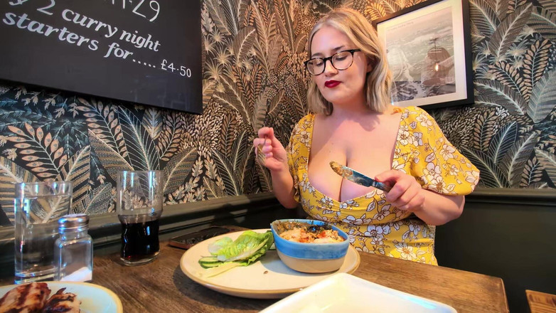 JessieHH: Abendessen mit stiefmutter sfw-frei