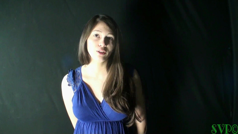 Pregnant amateurs: Neste vídeo eu tenho uma compilação de 2 senhoras lactando