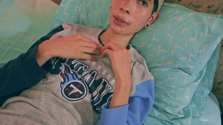 Magic C: Czy podoba ci się moje twink feet? Powinienem opublikować więcej...