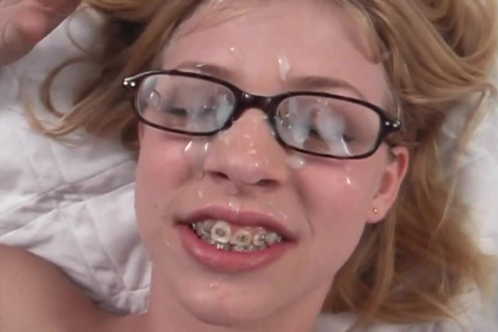 American Idol X: Blonde petite hairy pussy fucking