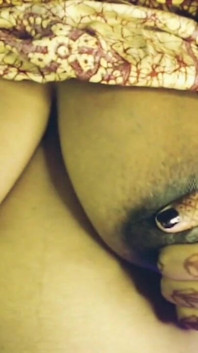 Pregnent Ledy Playing Hairy Pussy and Fingring.