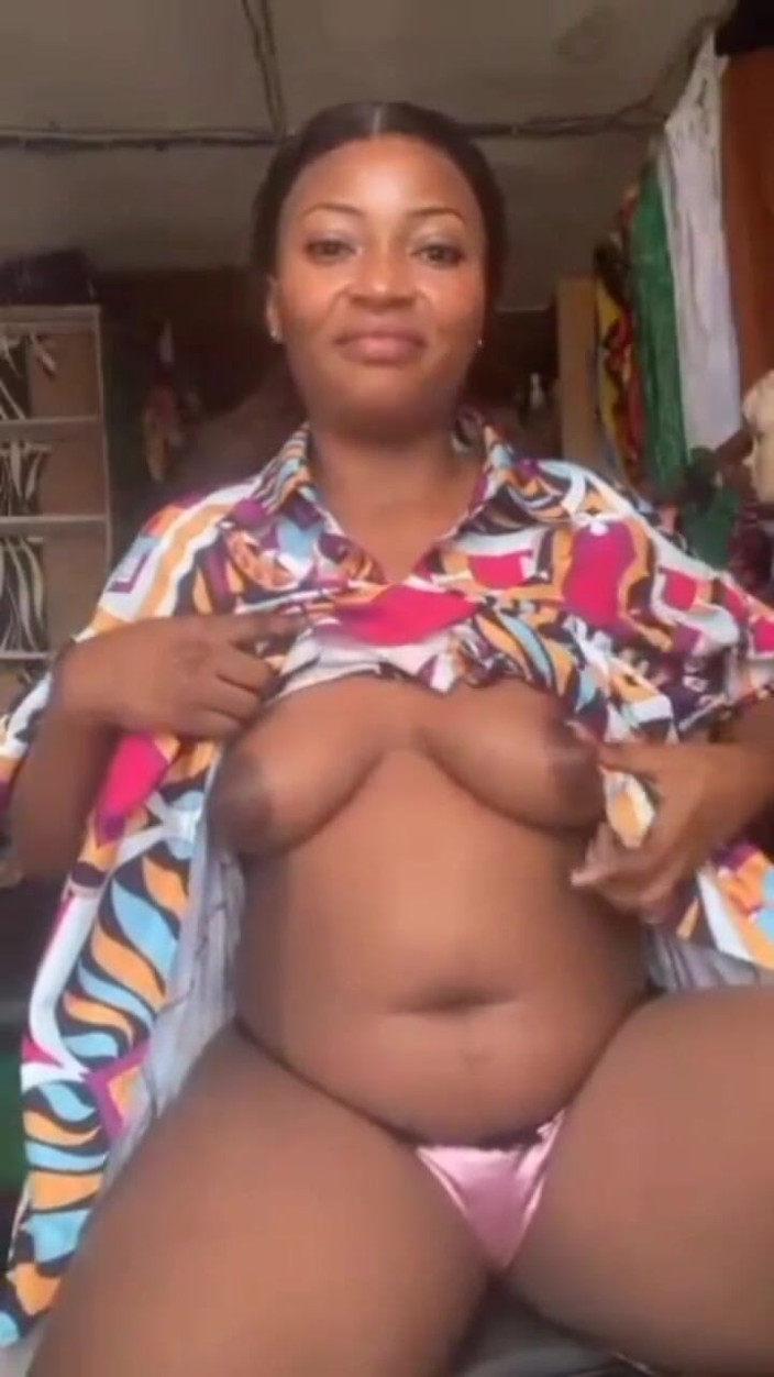 Me and my new slut: Horny Mama Masturbating Inside Her Shop,public Masterbation Sugar Mama