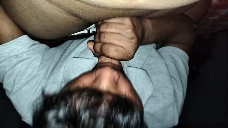 Sa123bh: Indisk Desi het deep shot suger i rummet