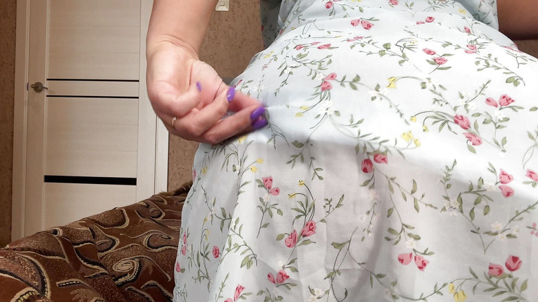 Lux Eva: Guarda i miei buchi succosi - scopami