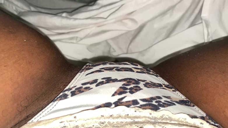 omairaberbatov: Se Corre La Tanga Y Se Viene Delicioso