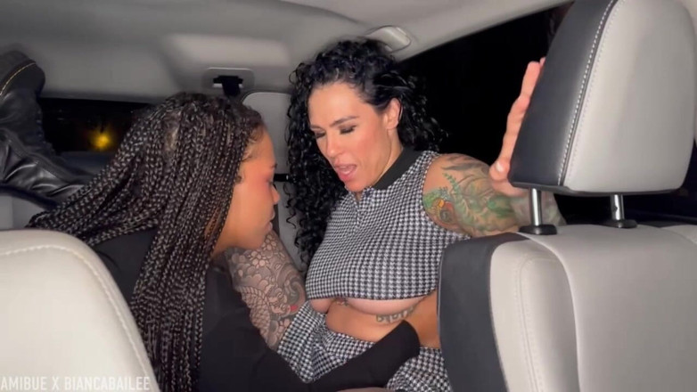 Bianca Bailee: Hete lesbische seks in Uber thuis na het feest met...