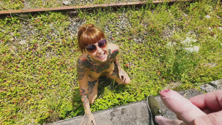 Yourfavecumslut: Outdoor Pee, Masturbation and Water Fun