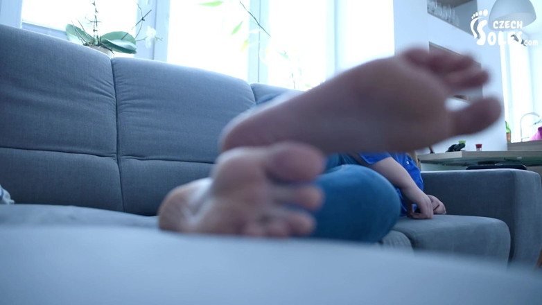 Czech Soles - foot fetish content: Lazy BBW police woman's smelly socks and feet