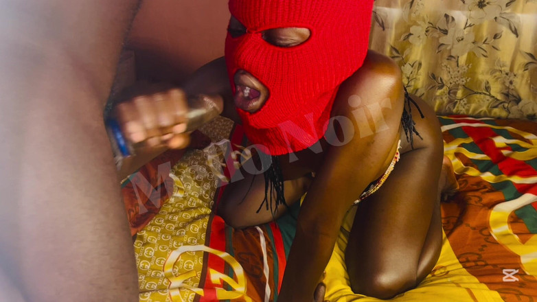 Mello Noir: 激しいロマンチックな瞬間