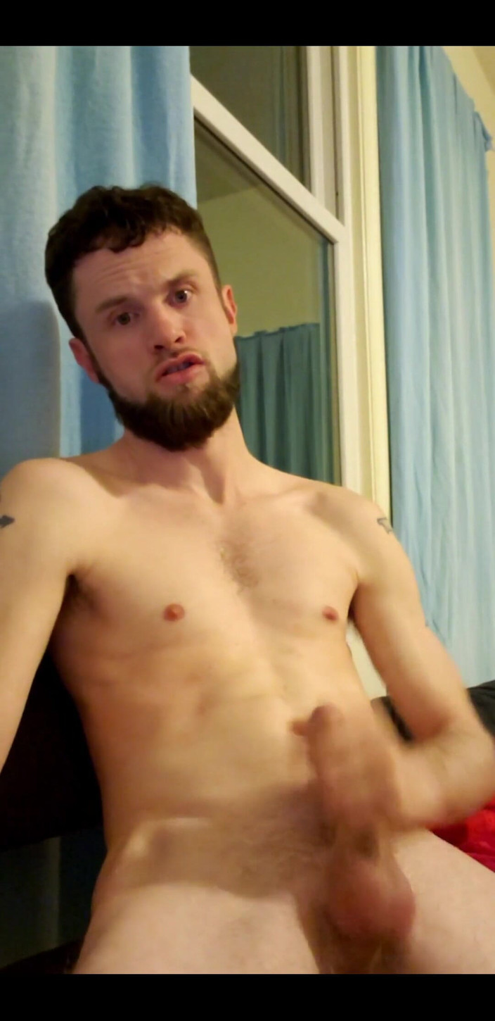 TalenJames: Dnes ráno jsem se probudila tak nadržená.