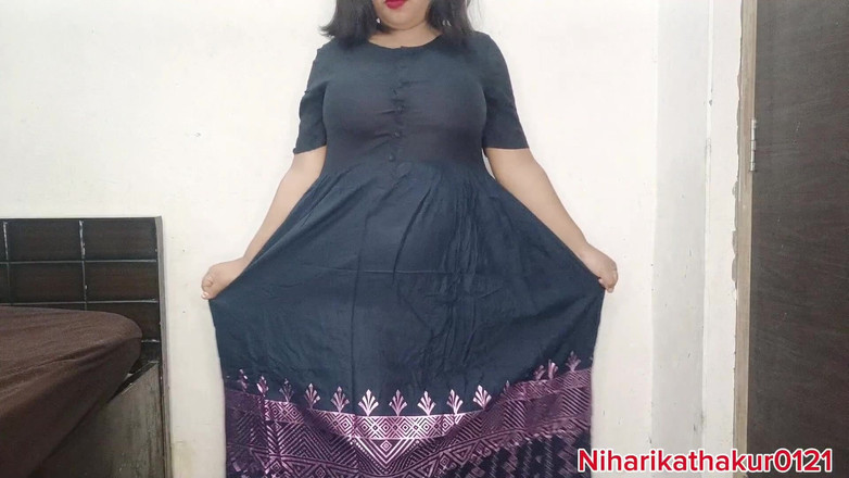 Niharika Thakur: 女子大生アレクサ・ドゥ・クルス