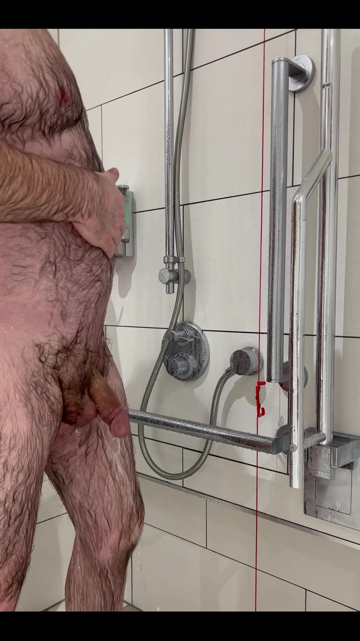 Djdavexxx: Kontol tebal dan mandi pantat berbulu
