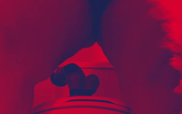 Riderqueen BBW Step Mom Latina Ebony: 팬을 위해 화장실에서 라이더 퀴엔
