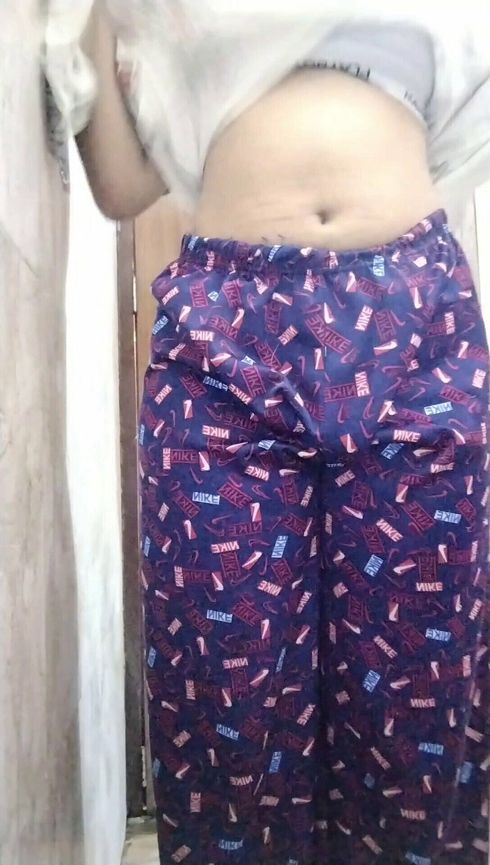 Riyathakur: Neue verheiratete ehefrau fingert in anal, desi ehefrau, heiße inderin