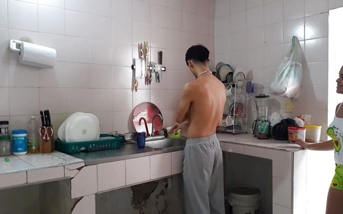 ValentinaHot10: Người thuê nhà kể từ khi bạn rửa các món ăn,...