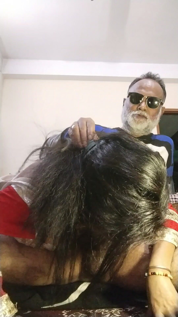 Anar Kali: 2de deel sexy stiefdochter zuigt haar stiefvader hete tepel poesje...