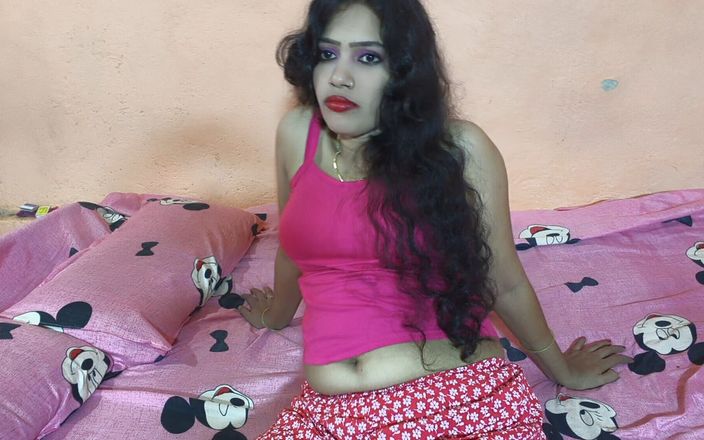 Sona bhabhi: Poprvé sexy Sona Bhabhi si prstila kundičku a vytékla voda