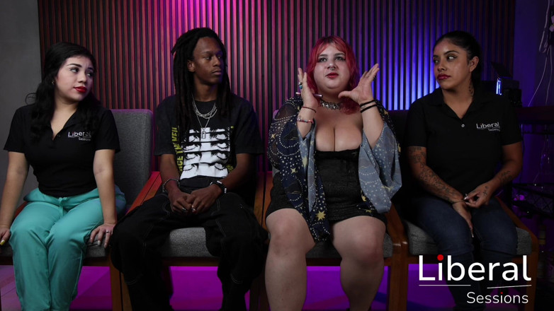 Liberal Sessions: Luh and Mafer They Record There First Porno