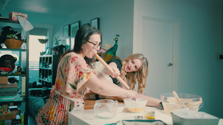 CharlieForde: Baka en tårta med Charlie Forde, Chasey Devil