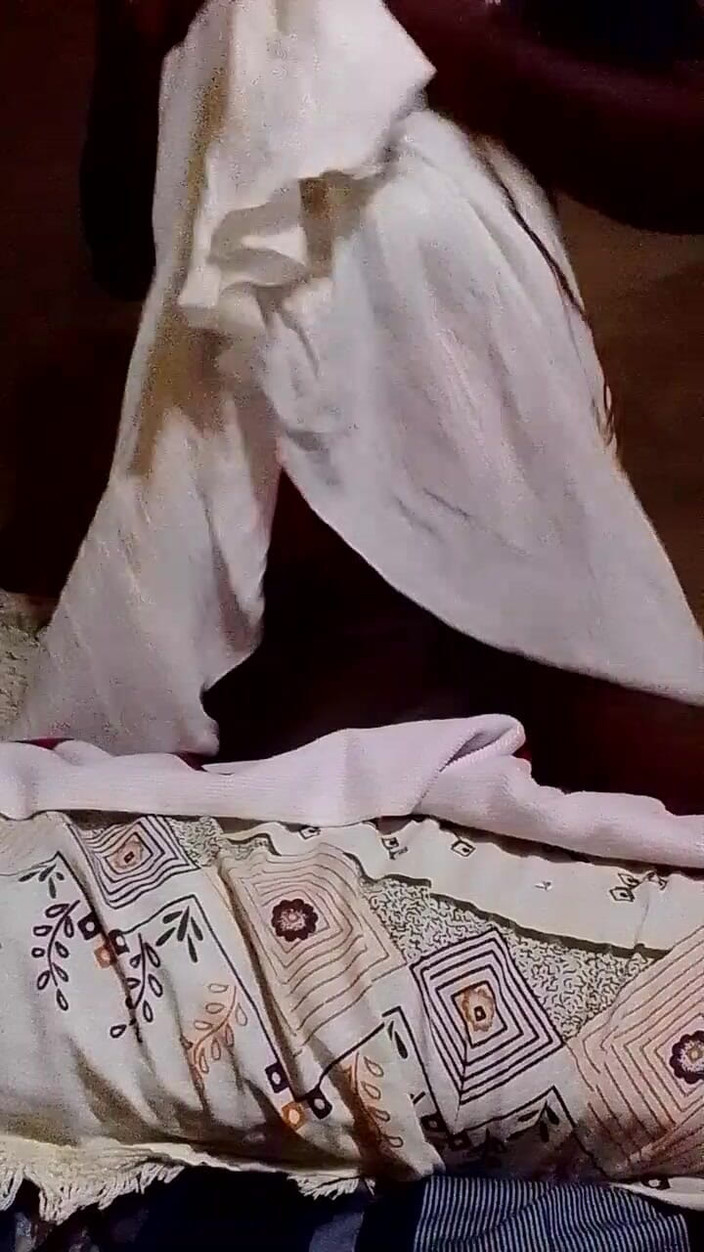 Jaanu294: 白色裙子蓝色潘塔