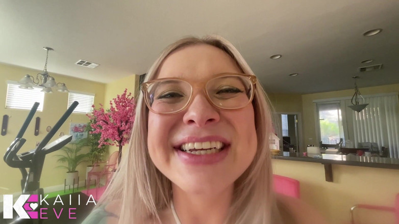 Kaiia Eve: Dag 6 avel för utfodring tiny man science experiment bur överföring: Du...