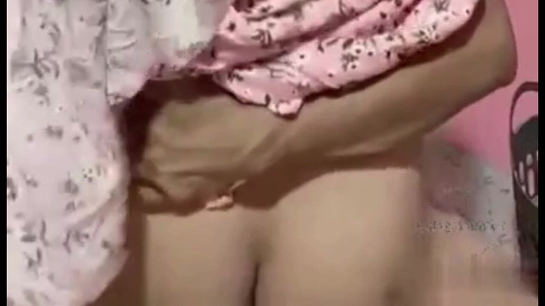 KingLeo: Menyetubuhi Pembantu Seksi Saat Istriku Diluar Kota