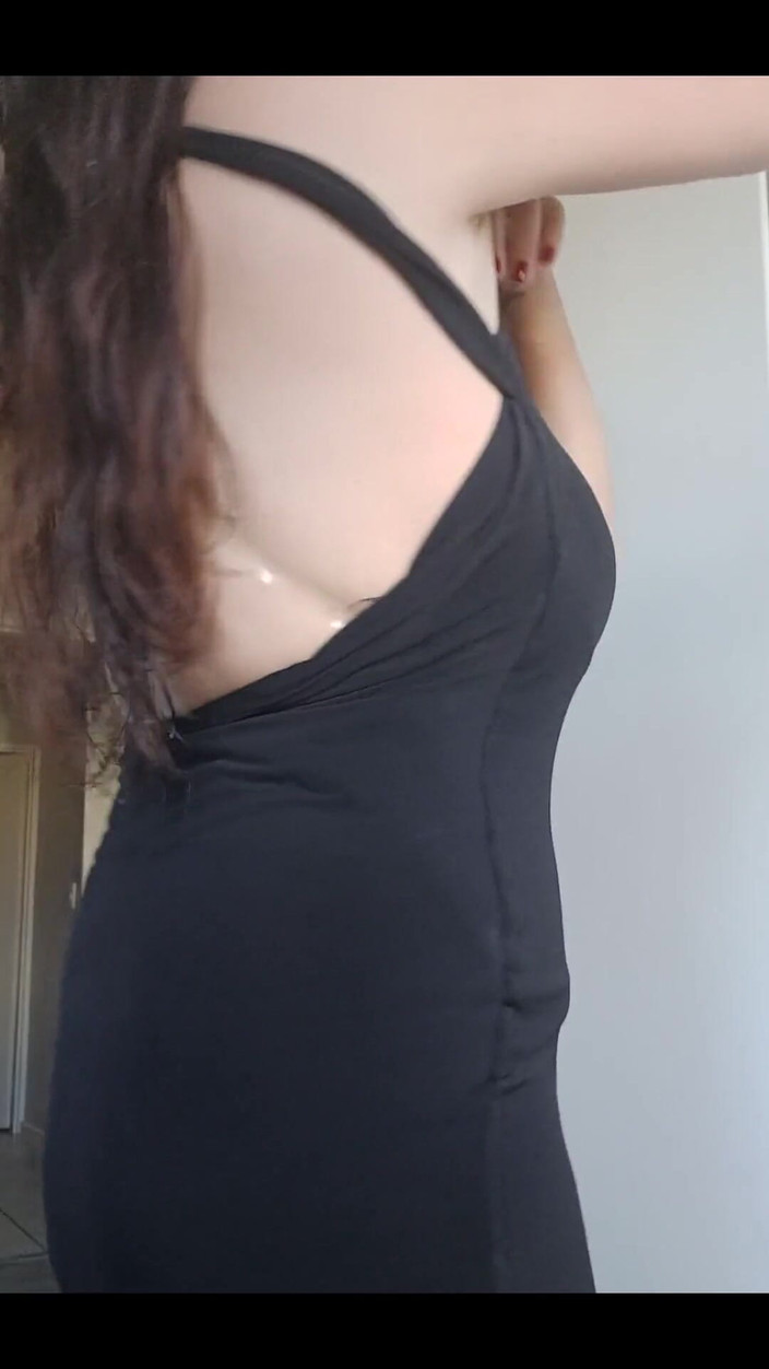 Kinky Lyrical: Real Life serie: lotta con un vestito