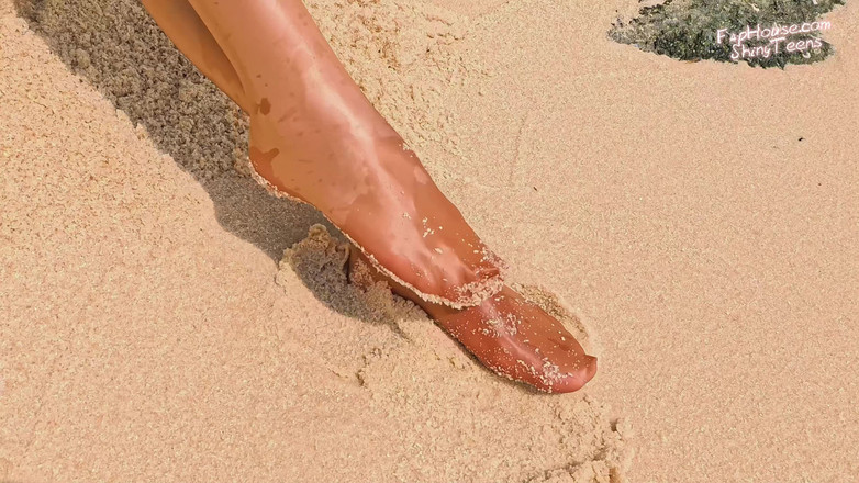 Shiny teens: 918 Gold spandex strumpfhosen und Link Badeanzug am strand