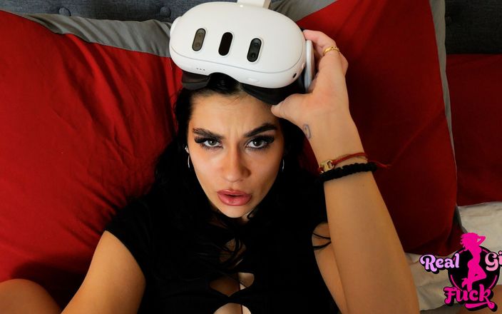 Real girls fuck: Meine stiefsis schiebt versehentlich meinen schwanz in sie, während sie...