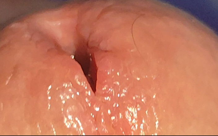 Straight Daddy Club: Super Lepidlo na žaludu v koupelně v práci.