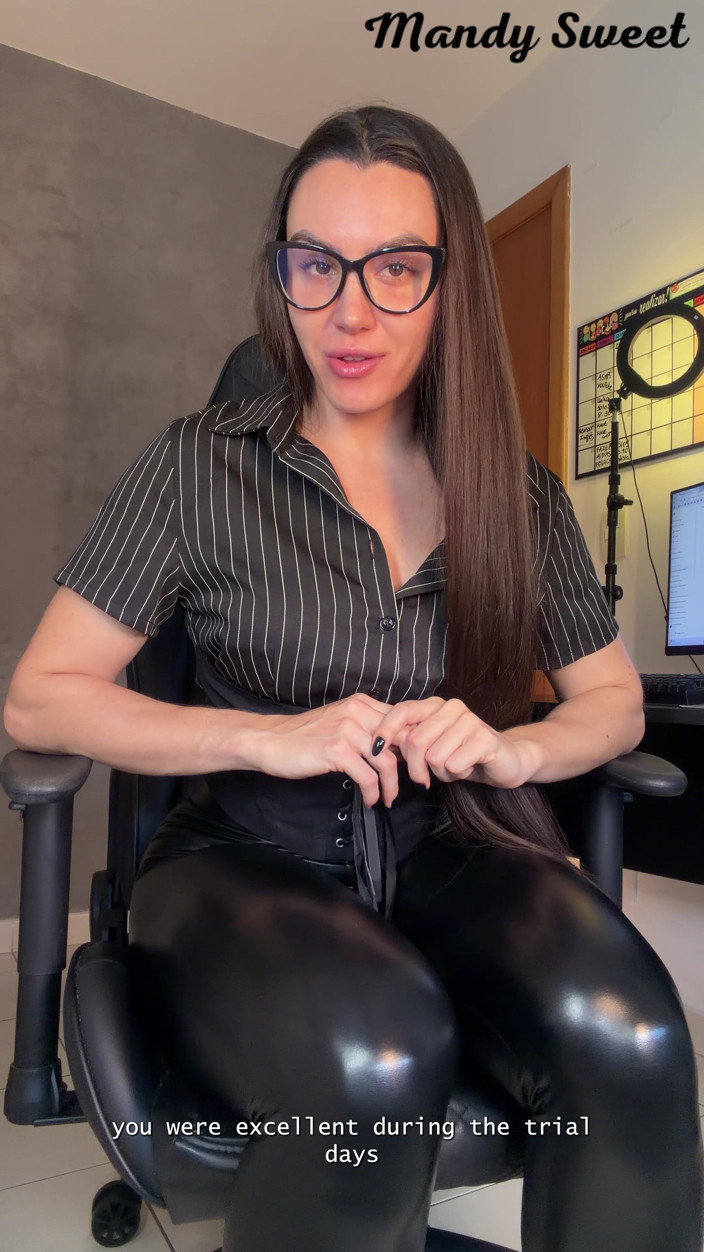 Mandy Sweet studio: Masturbazione Guidata!! Sono Il Tuo Nuovo Capo E Tu, Come...