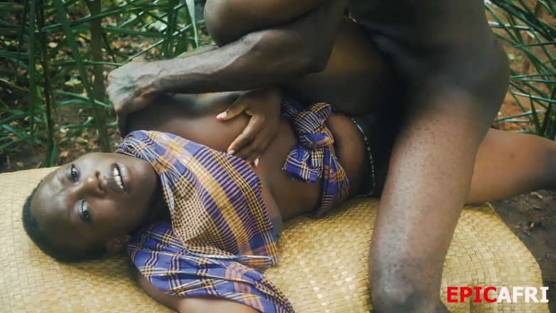 Epicafri: 내 자지를 시오후키하는 걸 좋아하는 의붓아빠의 새 마누라