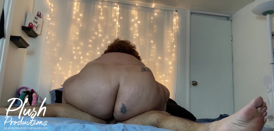 Vicky Plush: Pusst gets creampie
