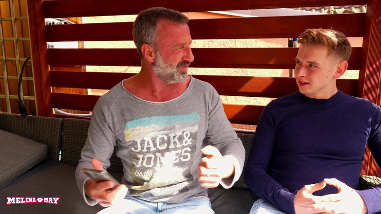 Melina May: 盲目の女の子のための2つの大きなペニス