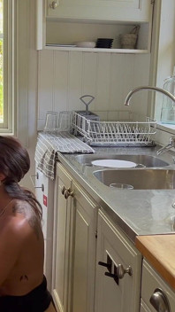 Husband Gets Horny Watching Hot MILF Wife Doing the Dishes, Takes Her From Behing and Gives His Load