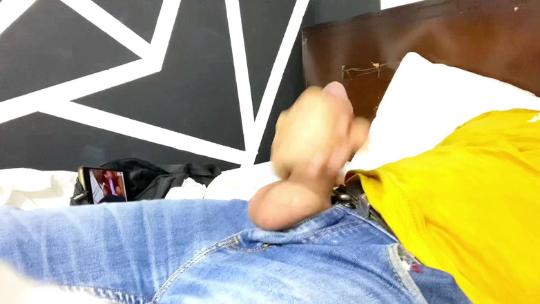 Latin mature king: Un grande cazzo tra i vestiti