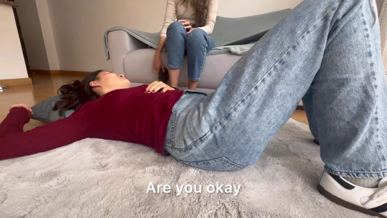 scarlettandc: I Fulfill My Fetish of Smelling My Girlfriend's Feet