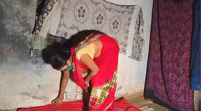 RadhaDevi: Горничная почувствовала себя перед владельцем