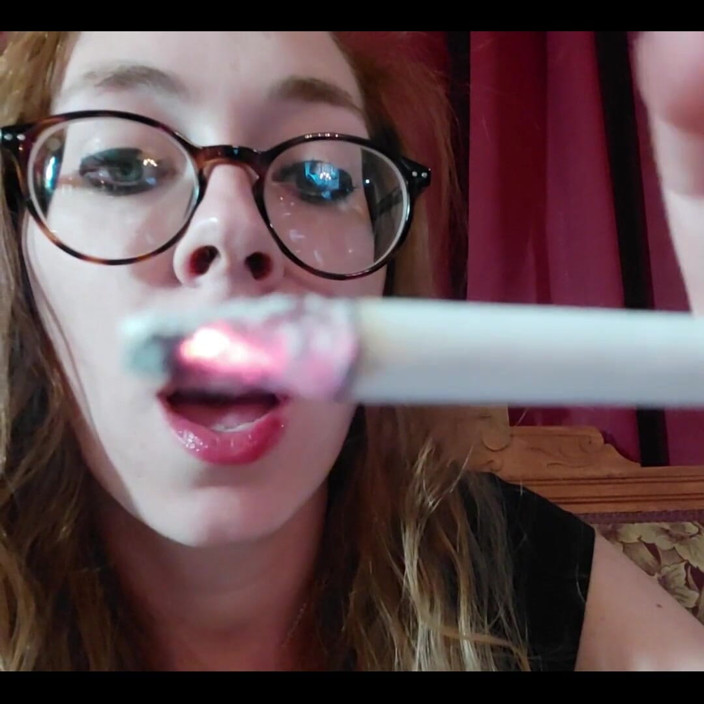 MistressThrope: Fumar caliente divertido