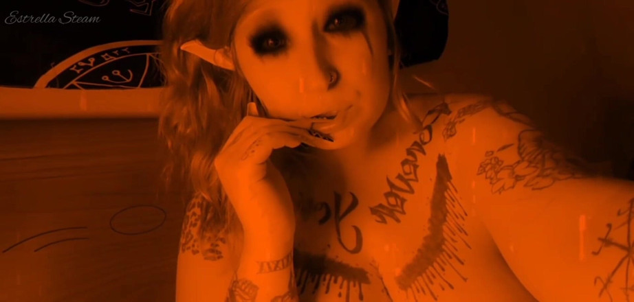 Estrella Steam: Dark elf stares at you NO AUDIO