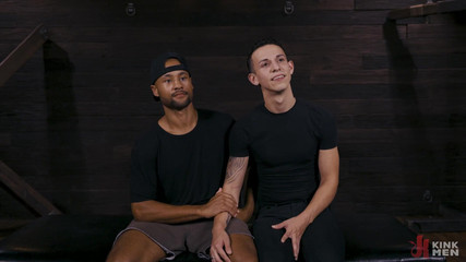 Taken rough: Play Ball: Xavier Zane dan Des Ires