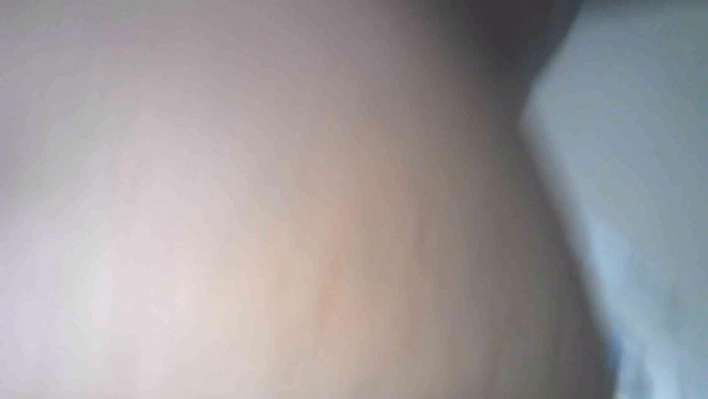 Oladi plenty tv: Ayo und Shade Volles video in einem hotelzimmer