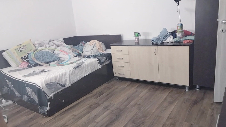 Amateur_MS: Istri nakal ini lagi asik olahraga sambil bugil di rumah!...