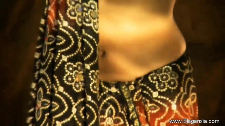 Eleganxia: Indian babe showing off her perfect natural body