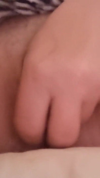 Fingrar min tajta rakade fitta