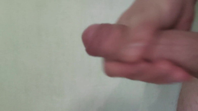 Auff: Guy jerking off dick